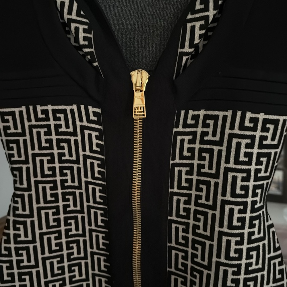 Balmain dress! - Picture 3 of 5